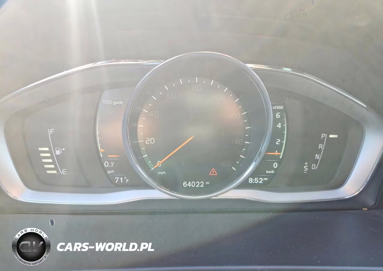 2017 Volvo V60 Cross Country Premier VIN:YV440MWK3H1038360 - 9