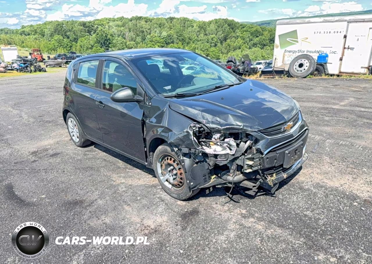 2019 Chevrolet Sonic – zdjęcie 1 z 10