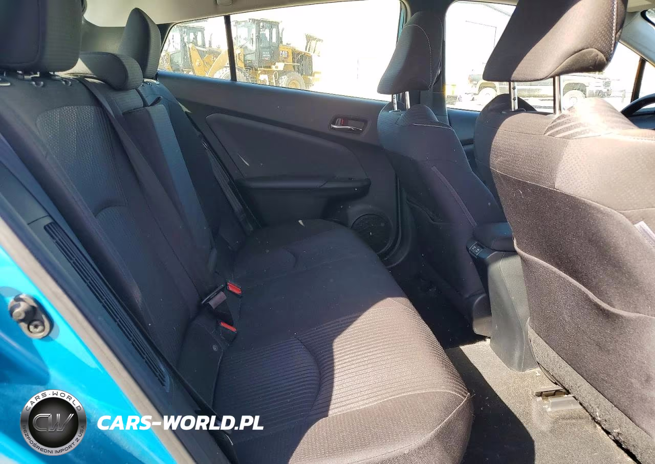 2020 Toyota Prius Prime Le VIN:JTDKARFPXL3123158 - 10