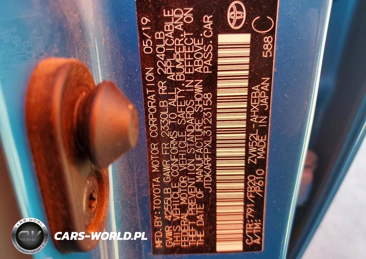 2020 Toyota Prius Prime Le VIN:JTDKARFPXL3123158 - 12