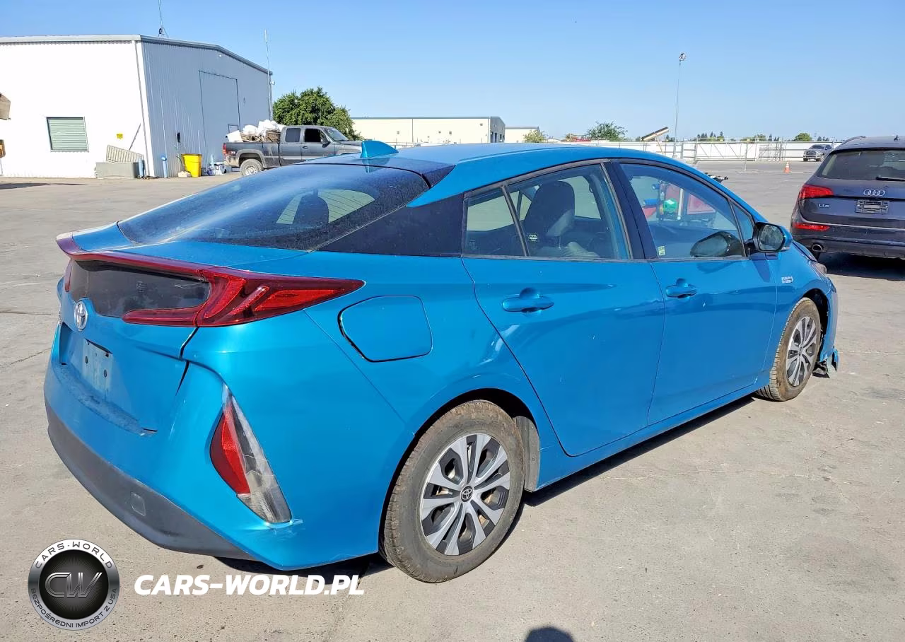 2020 Toyota Prius Prime Le VIN:JTDKARFPXL3123158 - 3