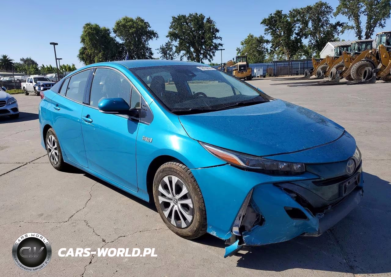 2020 Toyota Prius Prime Le VIN:JTDKARFPXL3123158 - 4