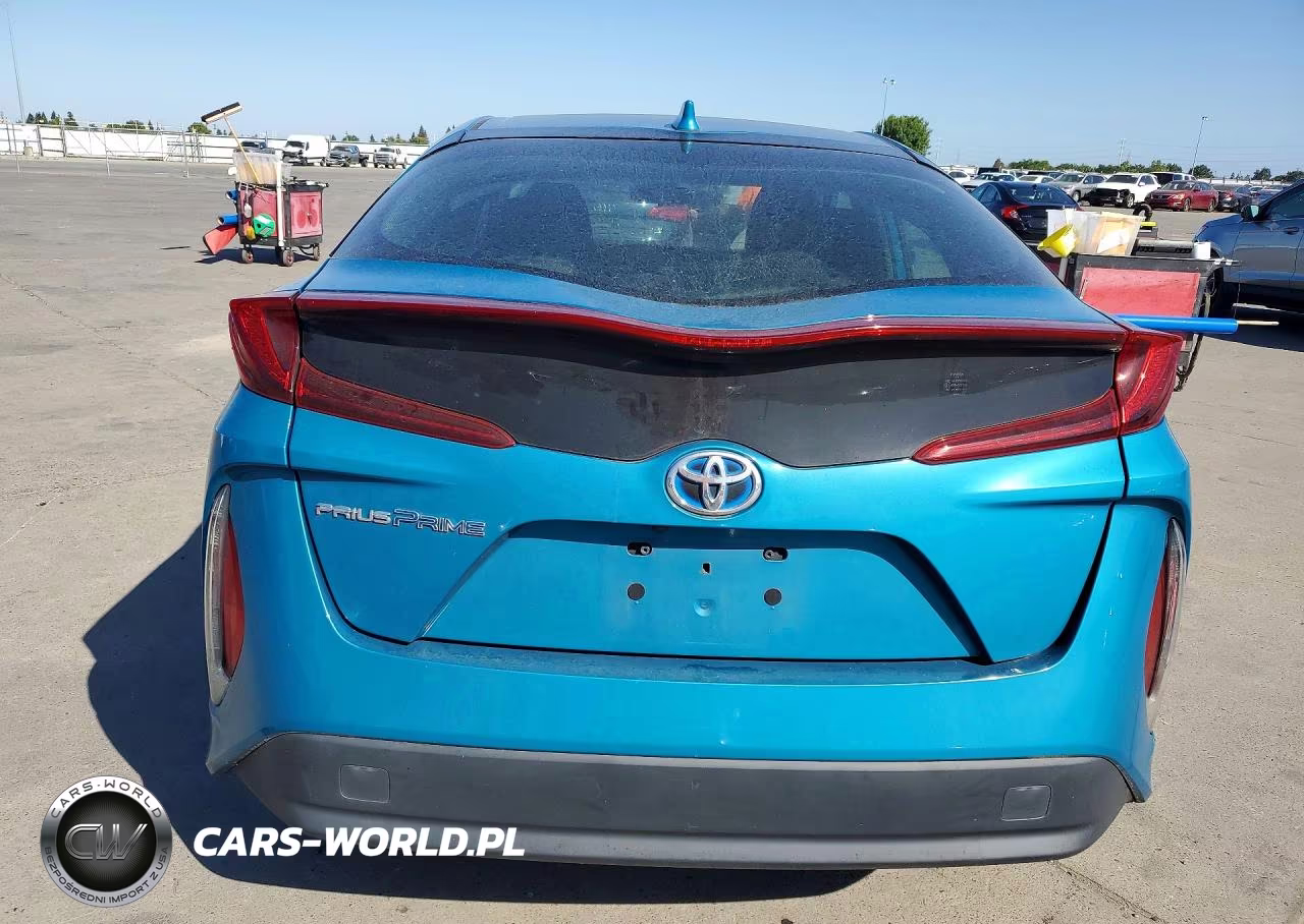 2020 Toyota Prius Prime Le VIN:JTDKARFPXL3123158 - 6