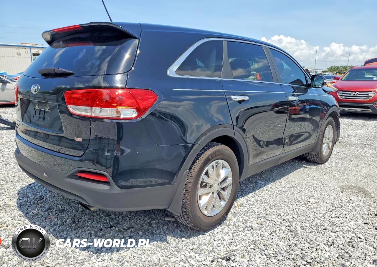 2017 Kia Sorento L VIN:5XYPG4A32HG324020 - 3