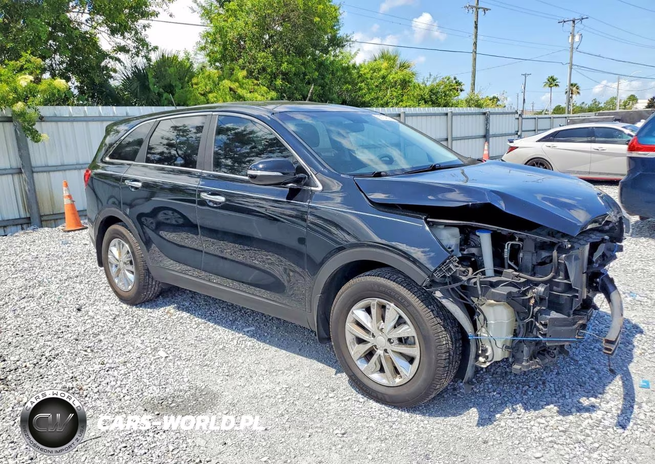 2017 Kia Sorento L VIN:5XYPG4A32HG324020 - 4