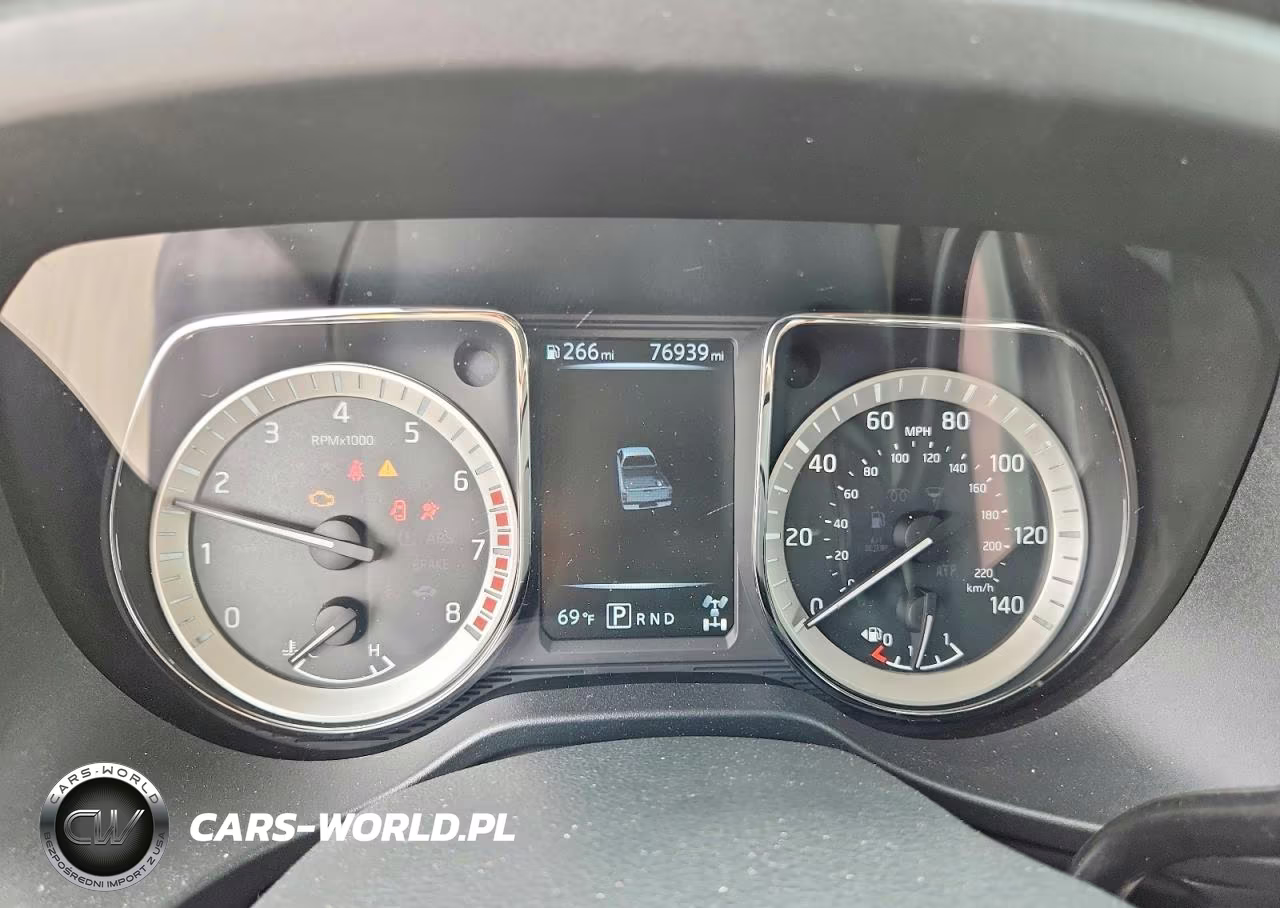 2018 Nissan Titan VIN:1N6AA1E56JN513749 - 9