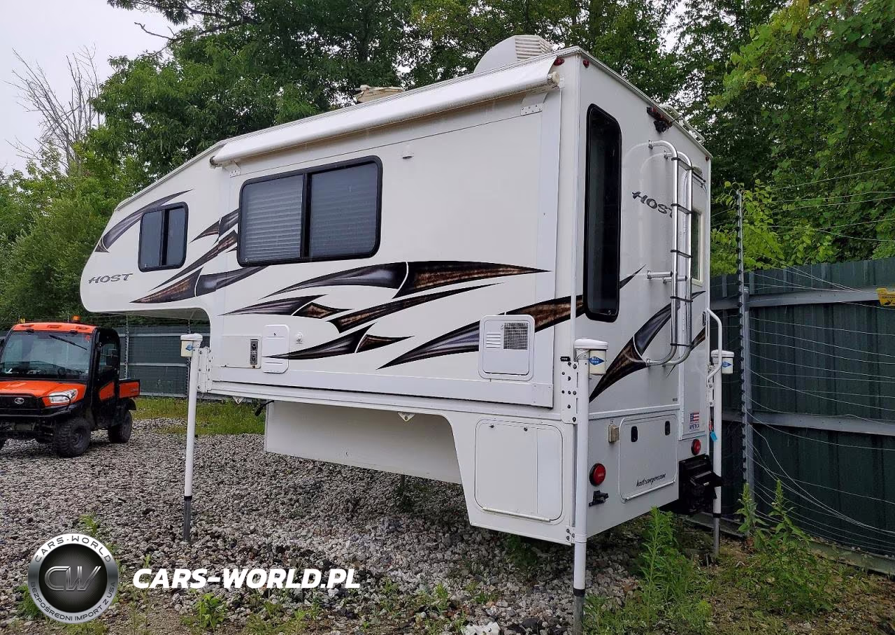 2019 Host Slide-In Camper VIN:2HCC7106520192372 - 3