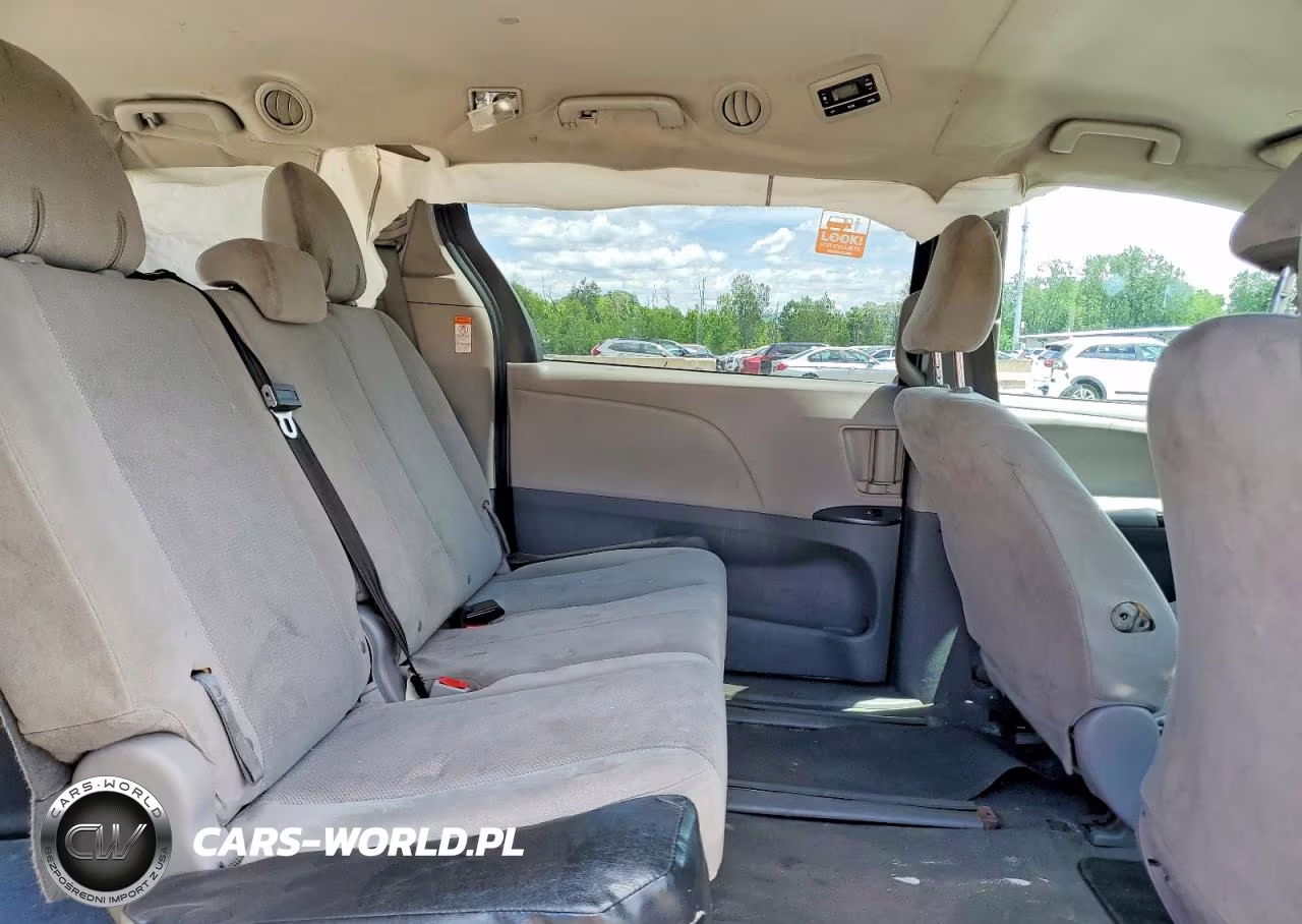 2020 Toyota Sienna L VIN:5TDZZ3DC2LS037426 - 11