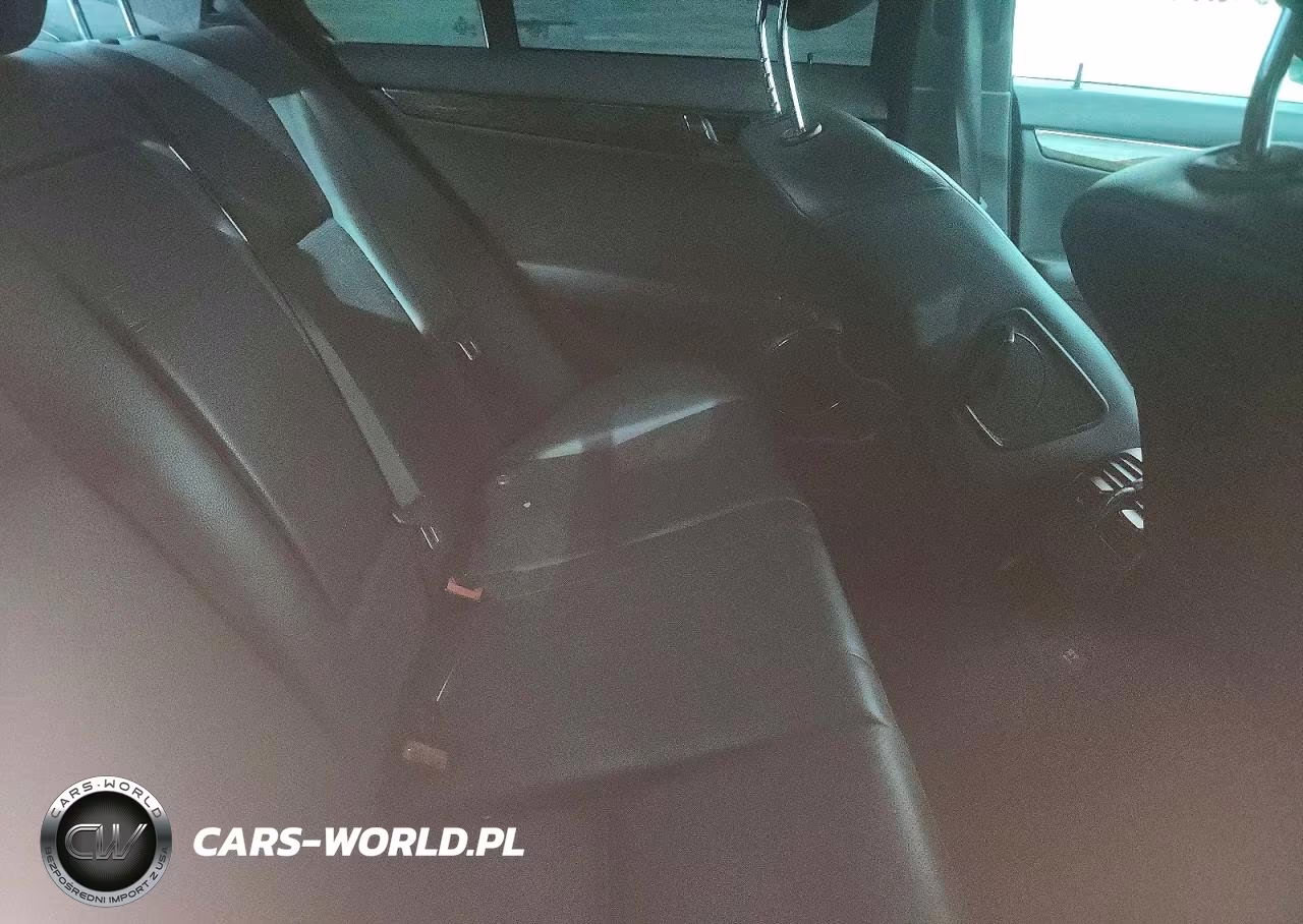 2008 Mercedes-Benz C 350 VIN:WDDGF56X88F175240 - 10