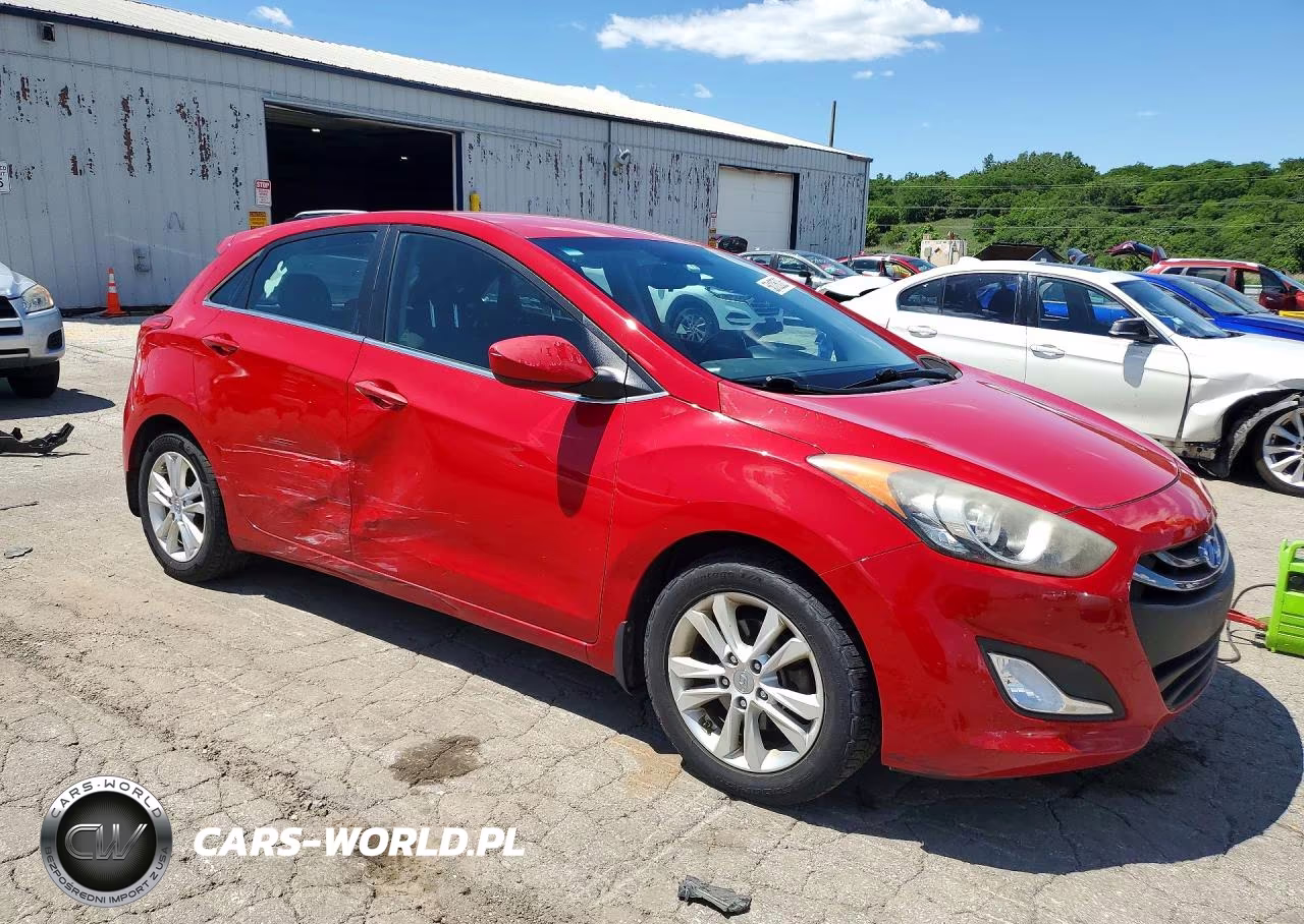 2013 Hyundai Elantra Gt Base VIN:KMHD35LE0DU110828 - 4