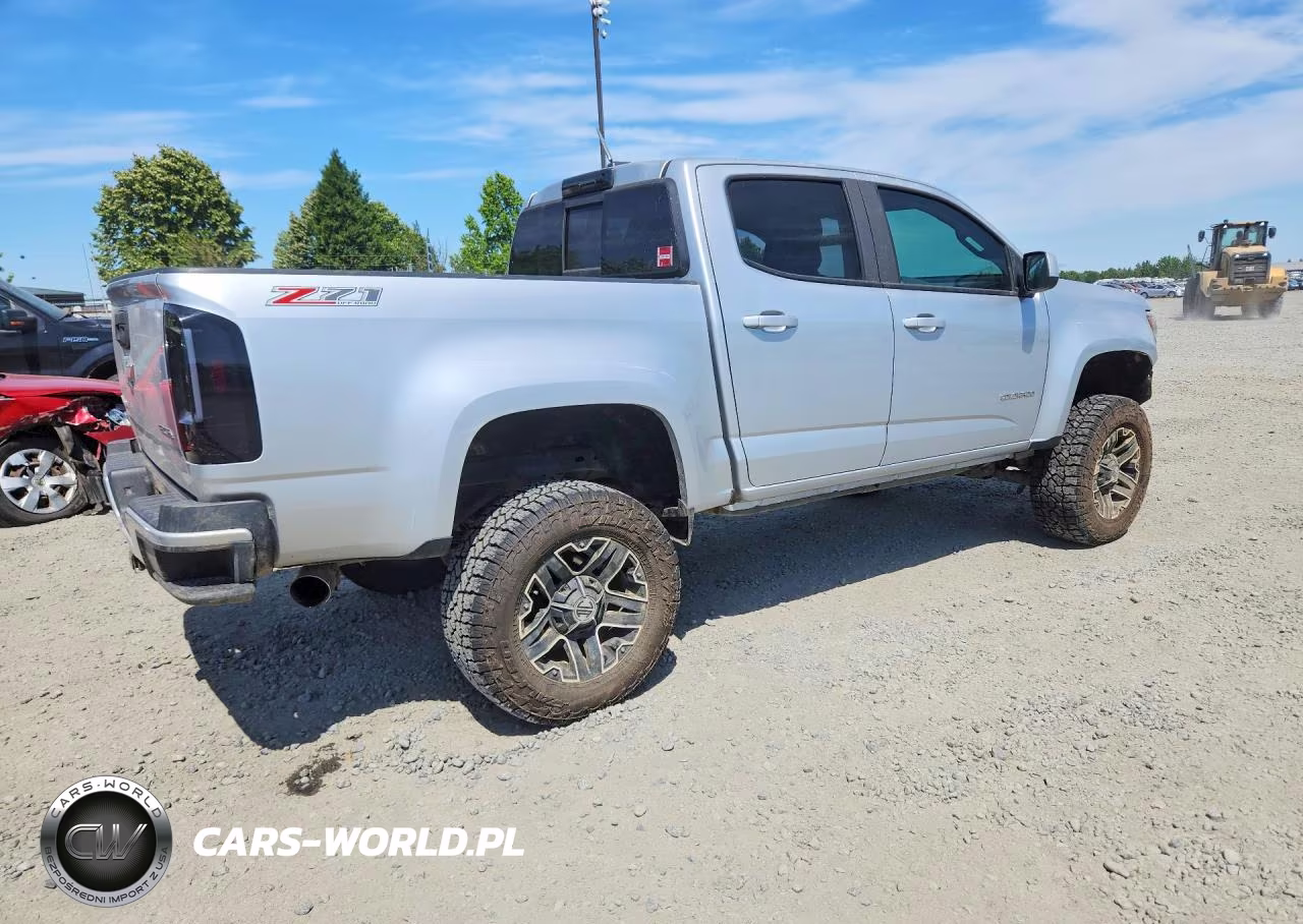 2016 Chevrolet Colorado Z71 VIN:1GCGTDE37G1375713 - 3