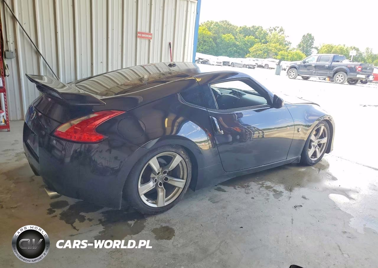 2010 Nissan 370Z Base VIN:JN1AZ4EHXAM503015 - 3