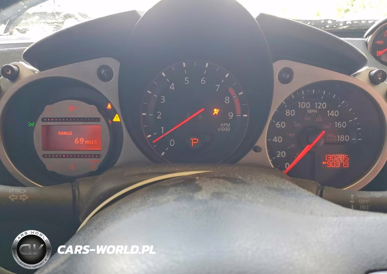 2010 Nissan 370Z Base VIN:JN1AZ4EHXAM503015 - 9