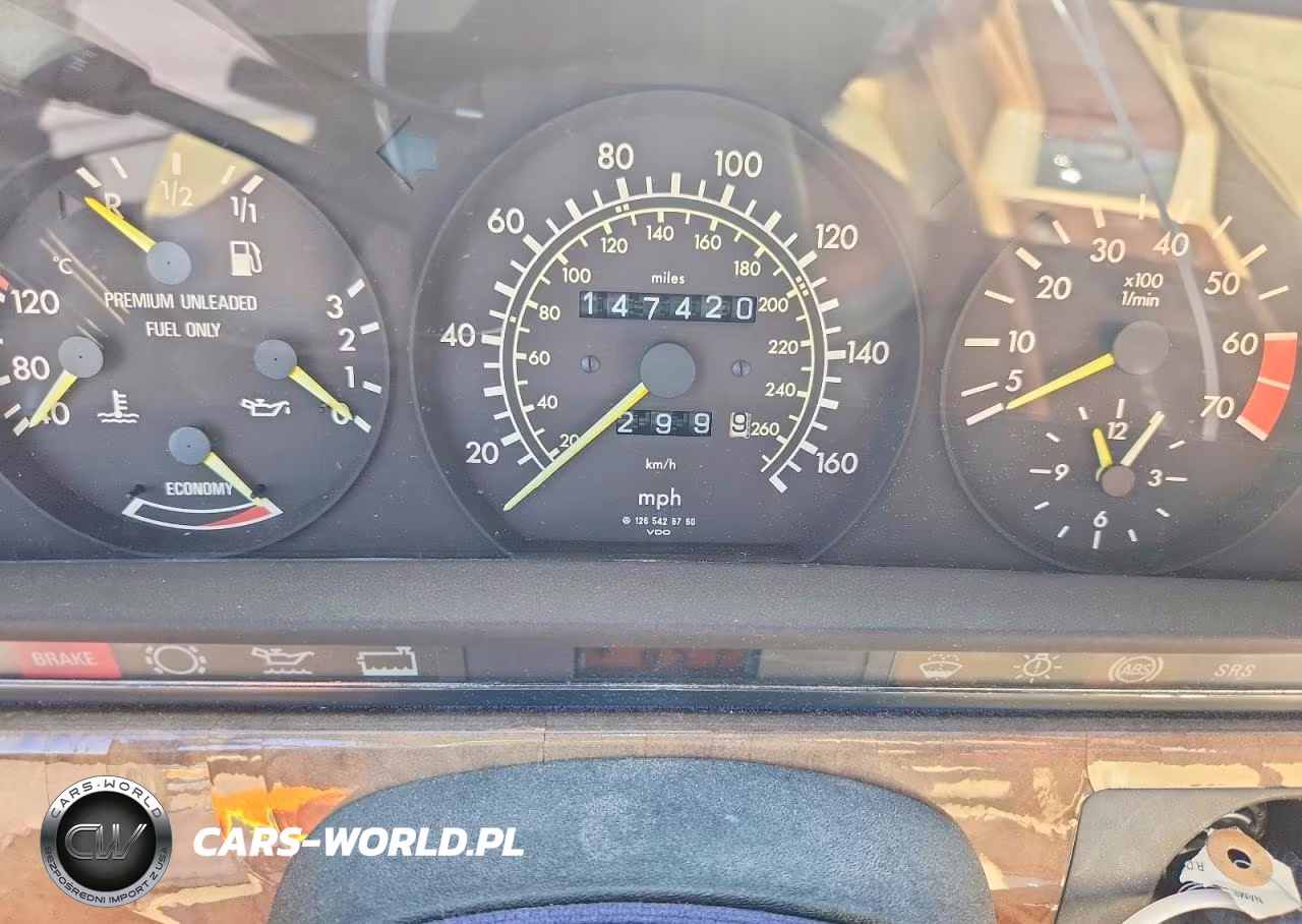 1990 Mercedes-Benz 560 Sec VIN:WDBCA45E2LA536449 - 9