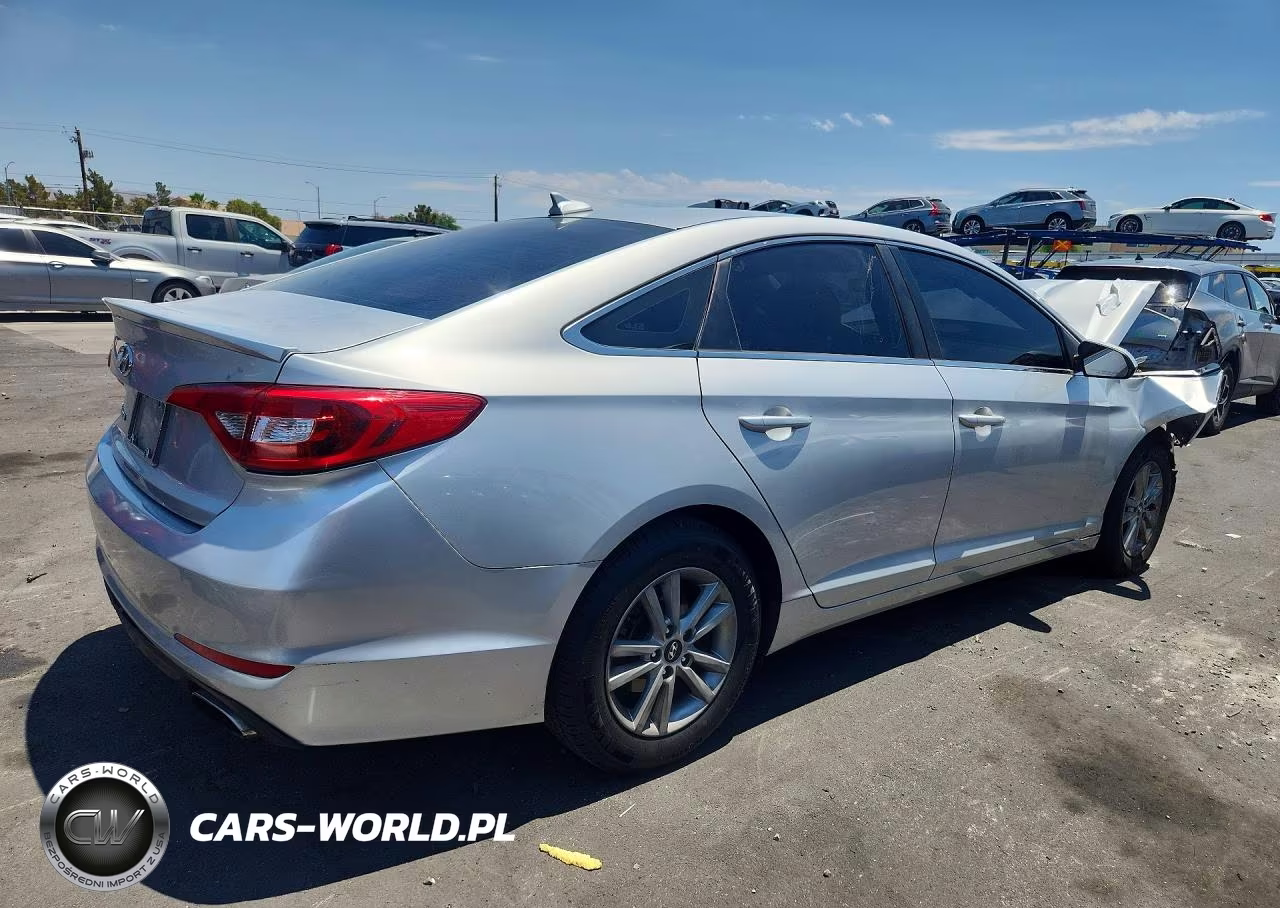 2015 Hyundai Sonata Se VIN:5NPE24AF5FH111410 - 3