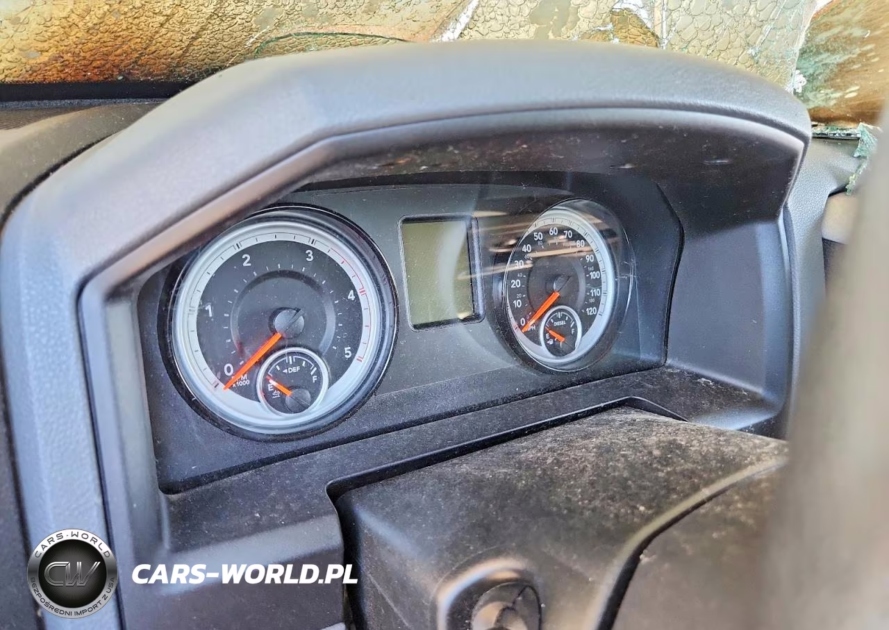2018 Ram 1500 St VIN:1C6RR7KM2JS303462 - 9