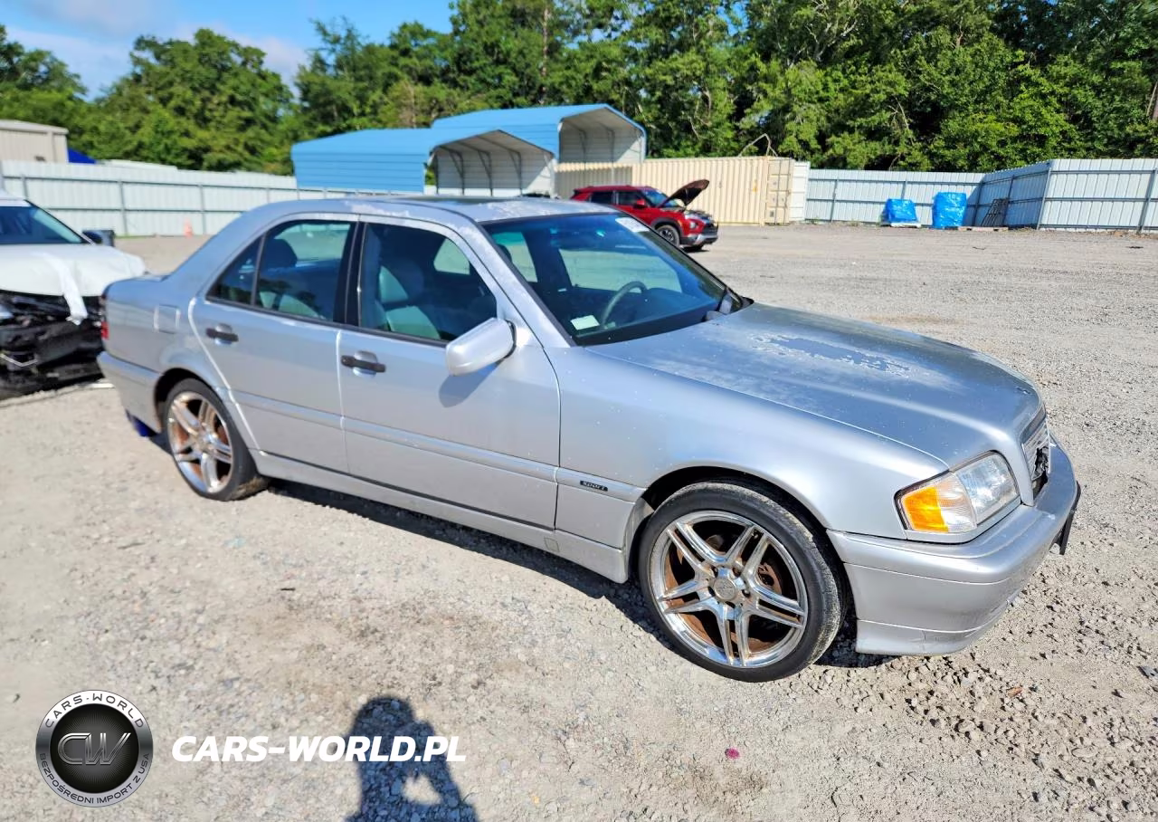 2000 Mercedes-Benz C 230 VIN:WDBHA24G3YA845996 - 4