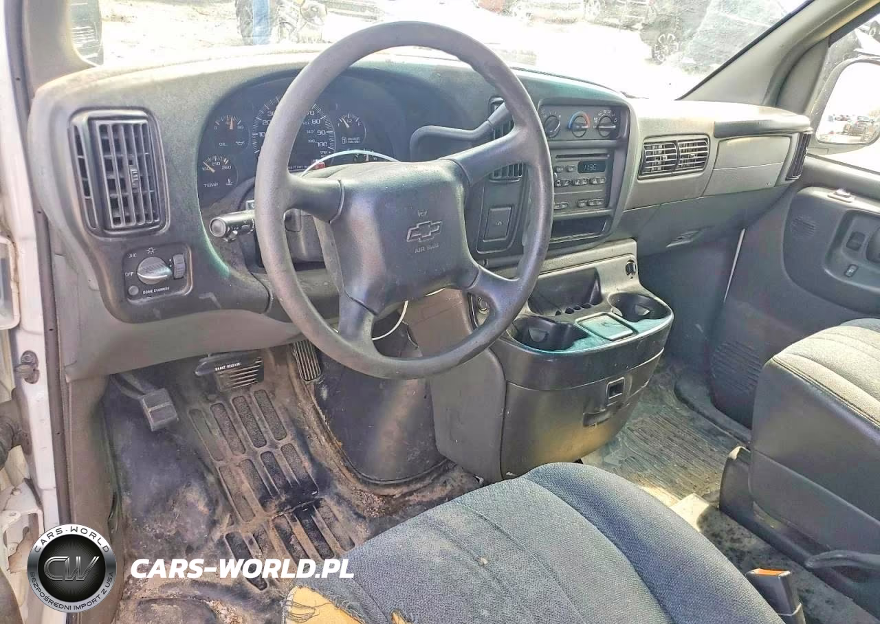 2002 Chevrolet Express 1500 Delivery Van VIN:1GCFG15R121183618 - 8