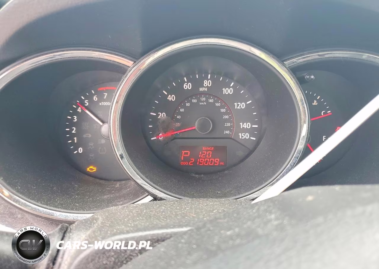 2012 Kia Sorento Lx VIN:5XYKT3A11CG193153 - 9