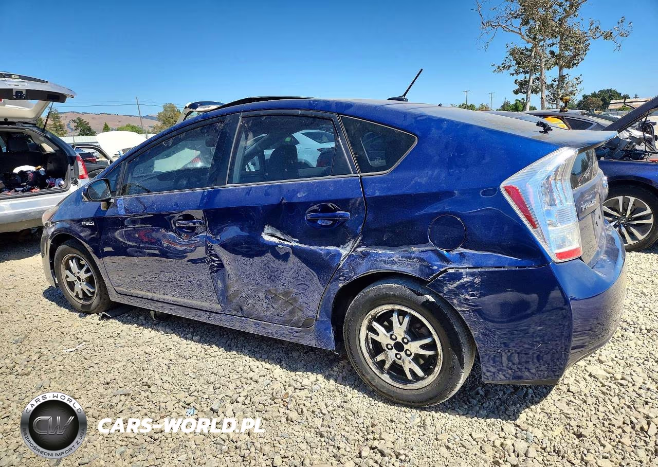 2011 Toyota Prius Three VIN:JTDKN3DU8B0324261 - 2