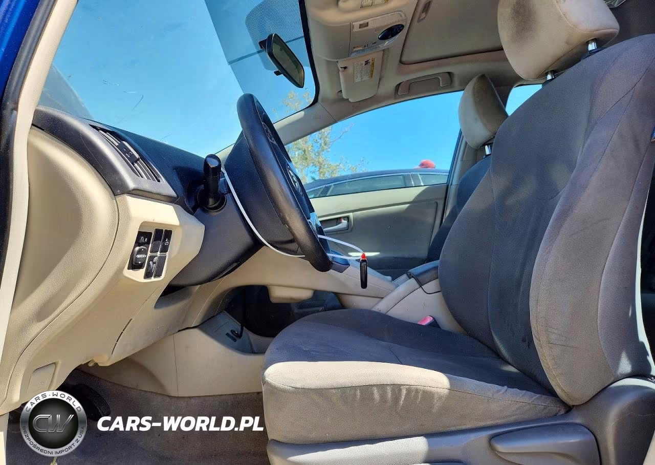 2011 Toyota Prius Three VIN:JTDKN3DU8B0324261 - 7