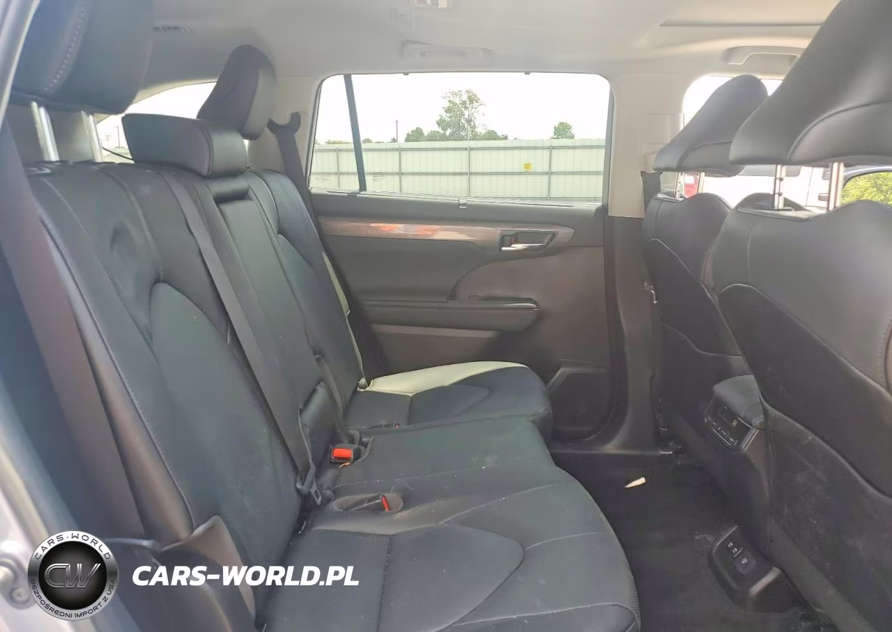 2021 Toyota Highlander Limited VIN:5TDDZRBH8MS149001 - 11