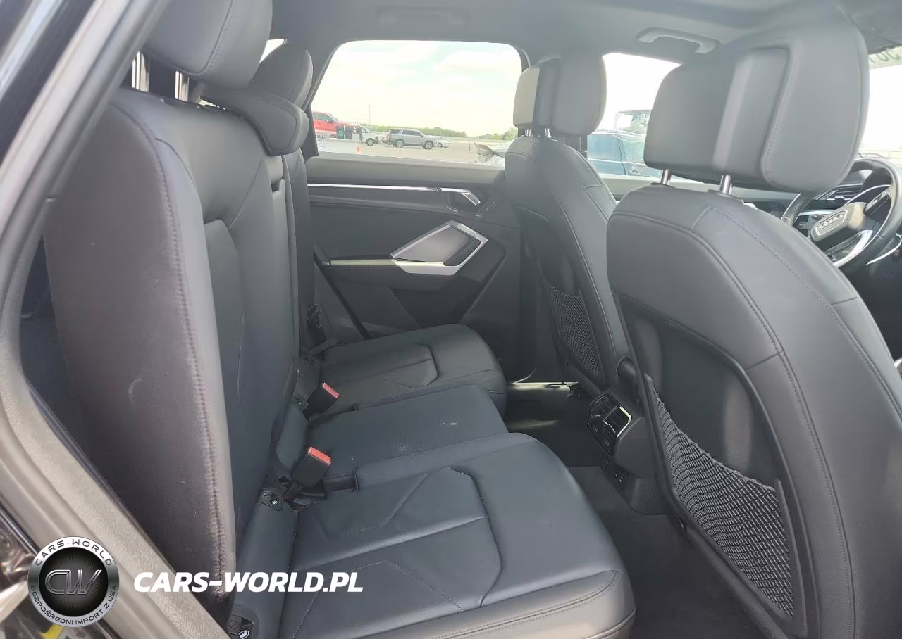 2021 Audi Q3 Premium S Line 45 VIN:WA1DECF30M1055077 - 11