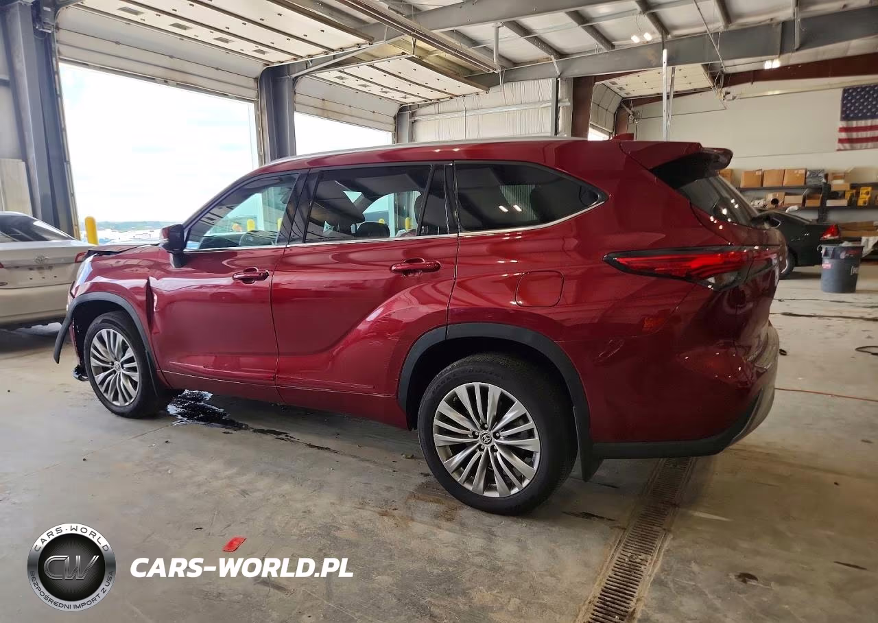 2023 Toyota Highlander Platinum VIN:5TDKDRBH2PS046778 - 2