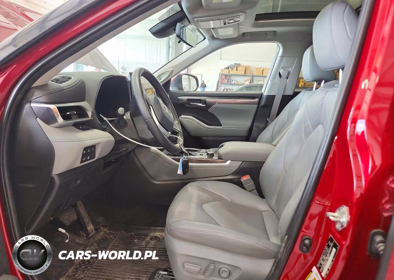 2023 Toyota Highlander Platinum VIN:5TDKDRBH2PS046778 - 7
