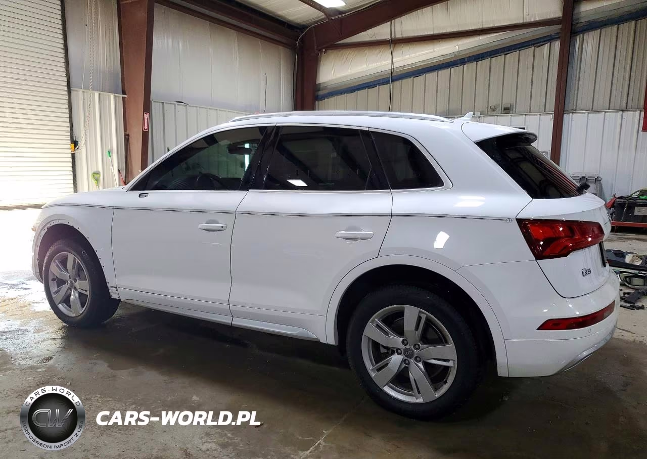 2018 Audi Q5 Premium Plus VIN:WA1BNAFY2J2113185 - 2