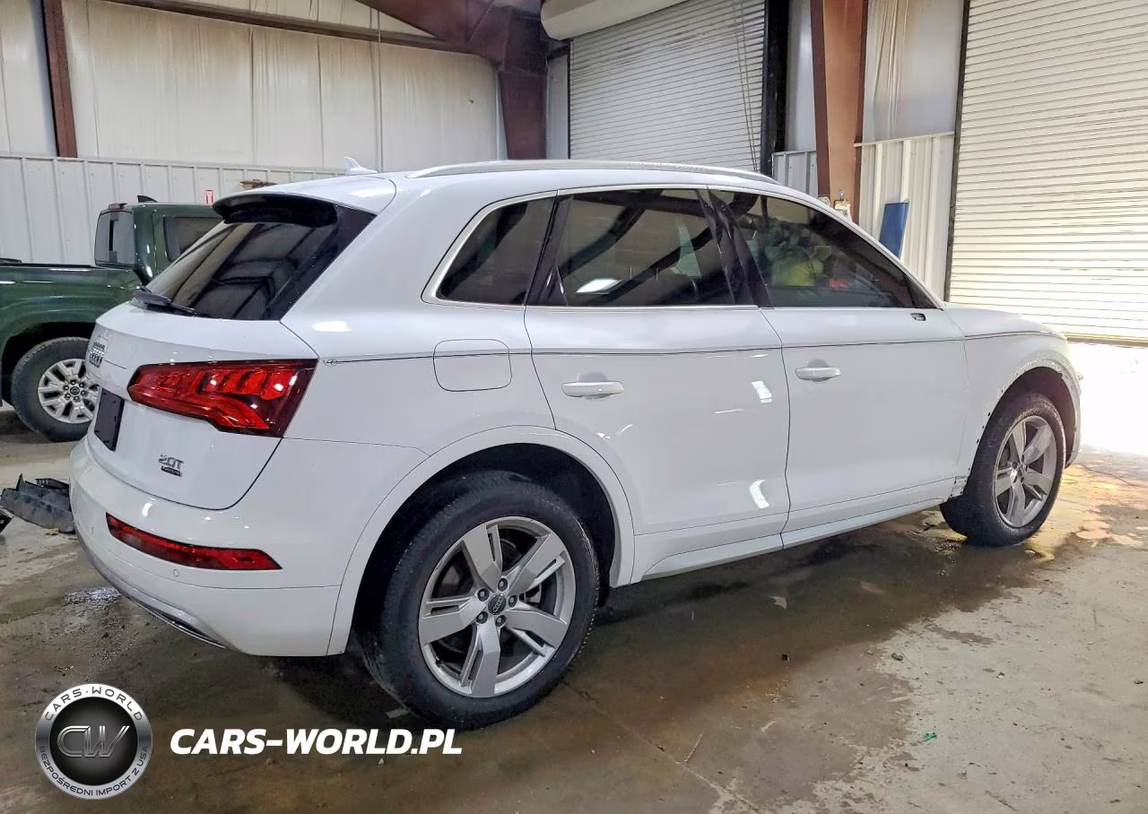 2018 Audi Q5 Premium Plus VIN:WA1BNAFY2J2113185 - 3
