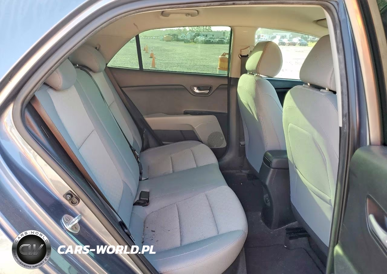 2020 Kia Rio 5-Door S VIN:3KPA25AD0LE334442 - 10