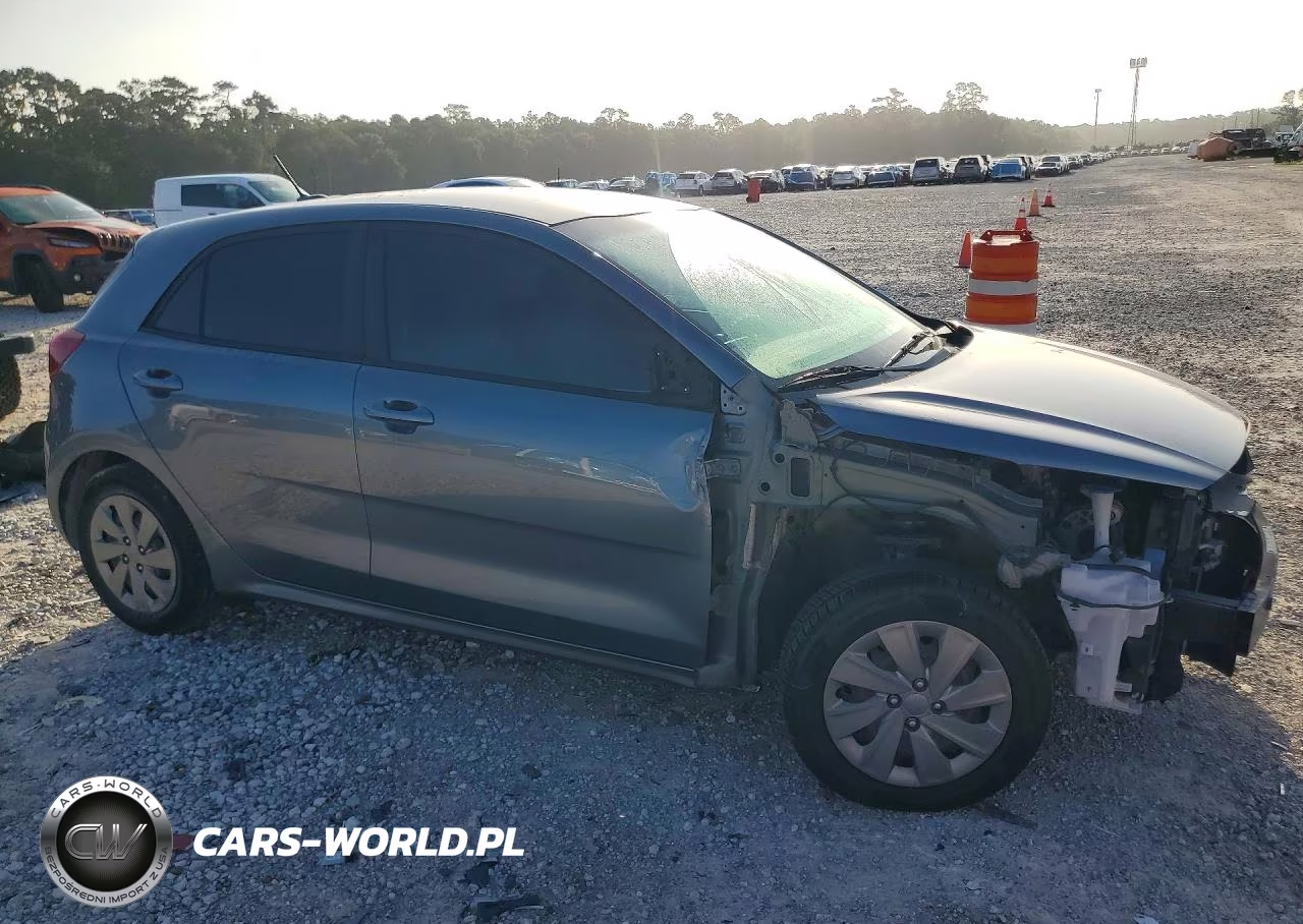 2020 Kia Rio 5-Door S VIN:3KPA25AD0LE334442 - 4