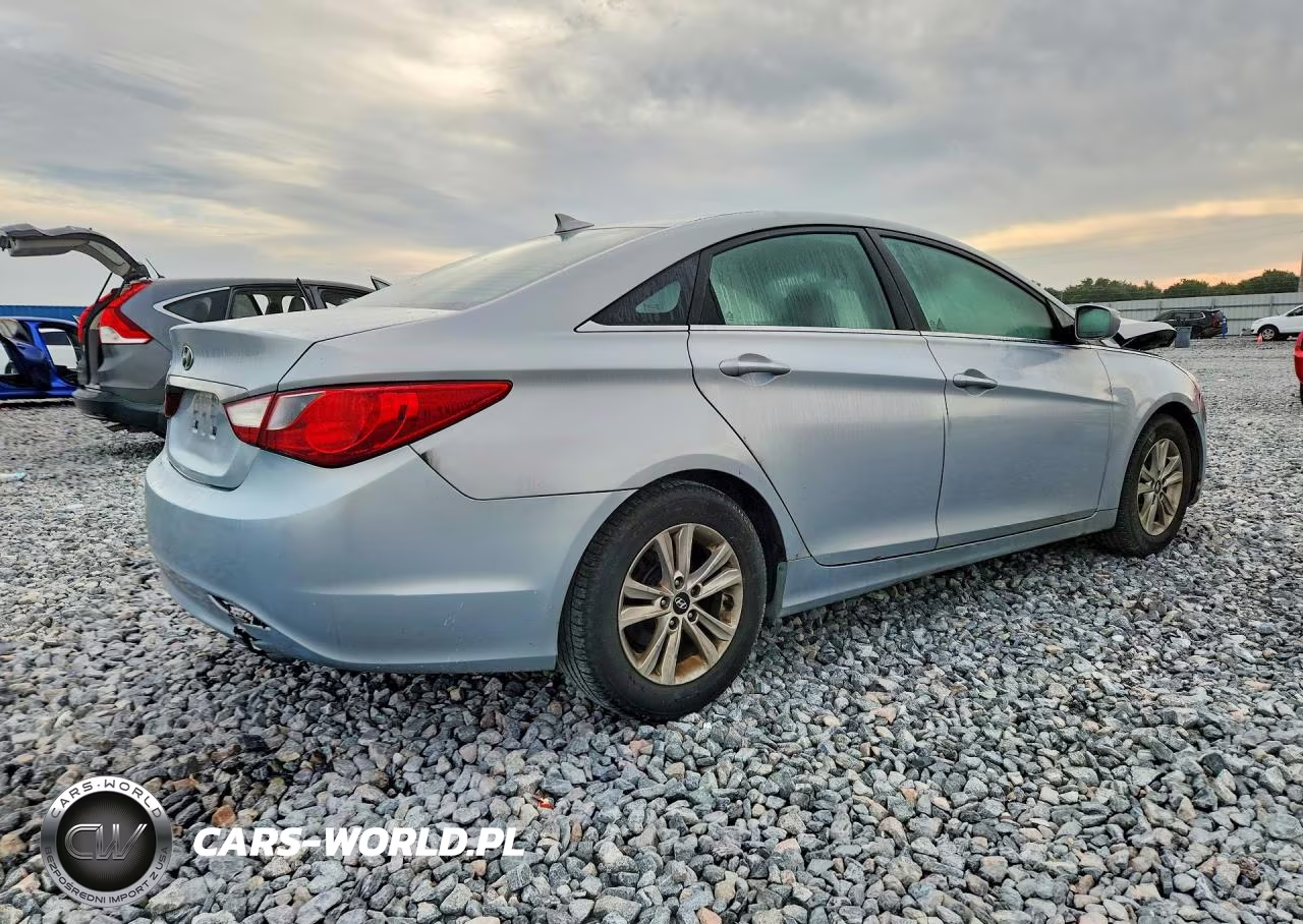2012 Hyundai Sonata Gls VIN:5NPEB4AC2CH349698 - 3
