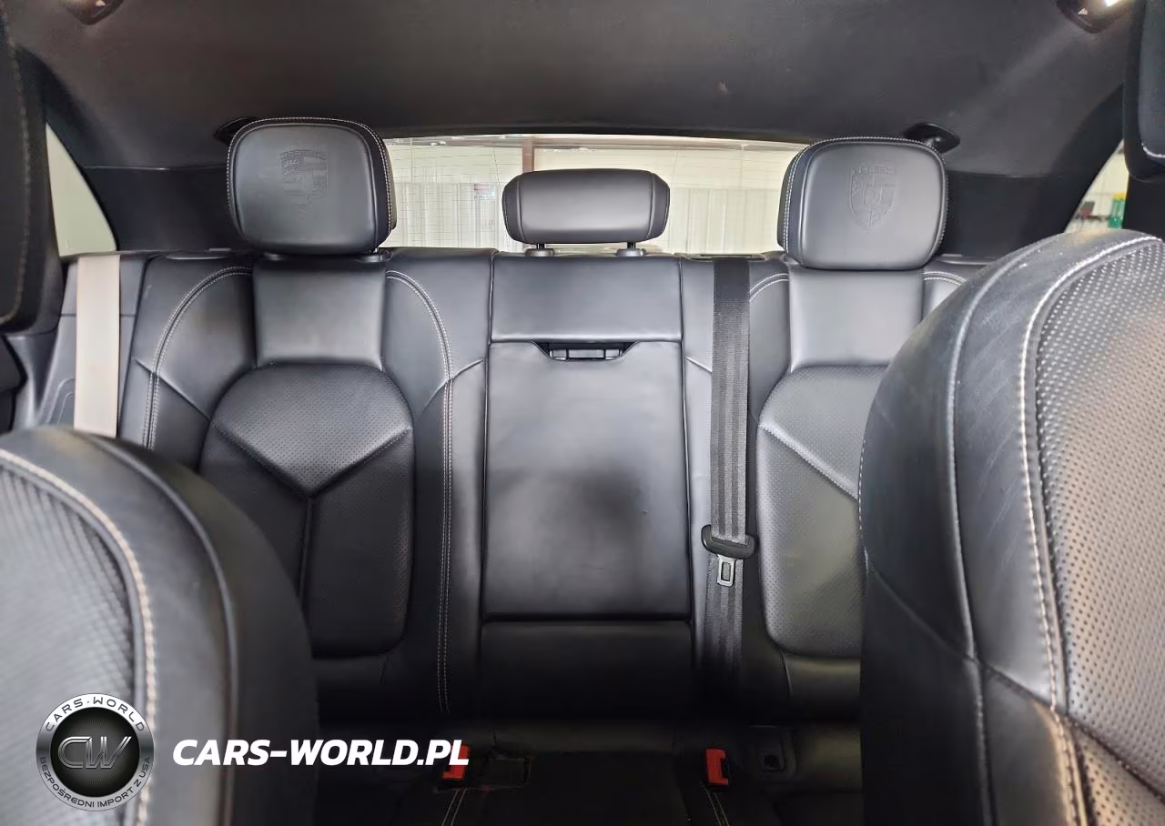 2022 Porsche Macan VIN:WP1AA2A53NLB11721 - 10