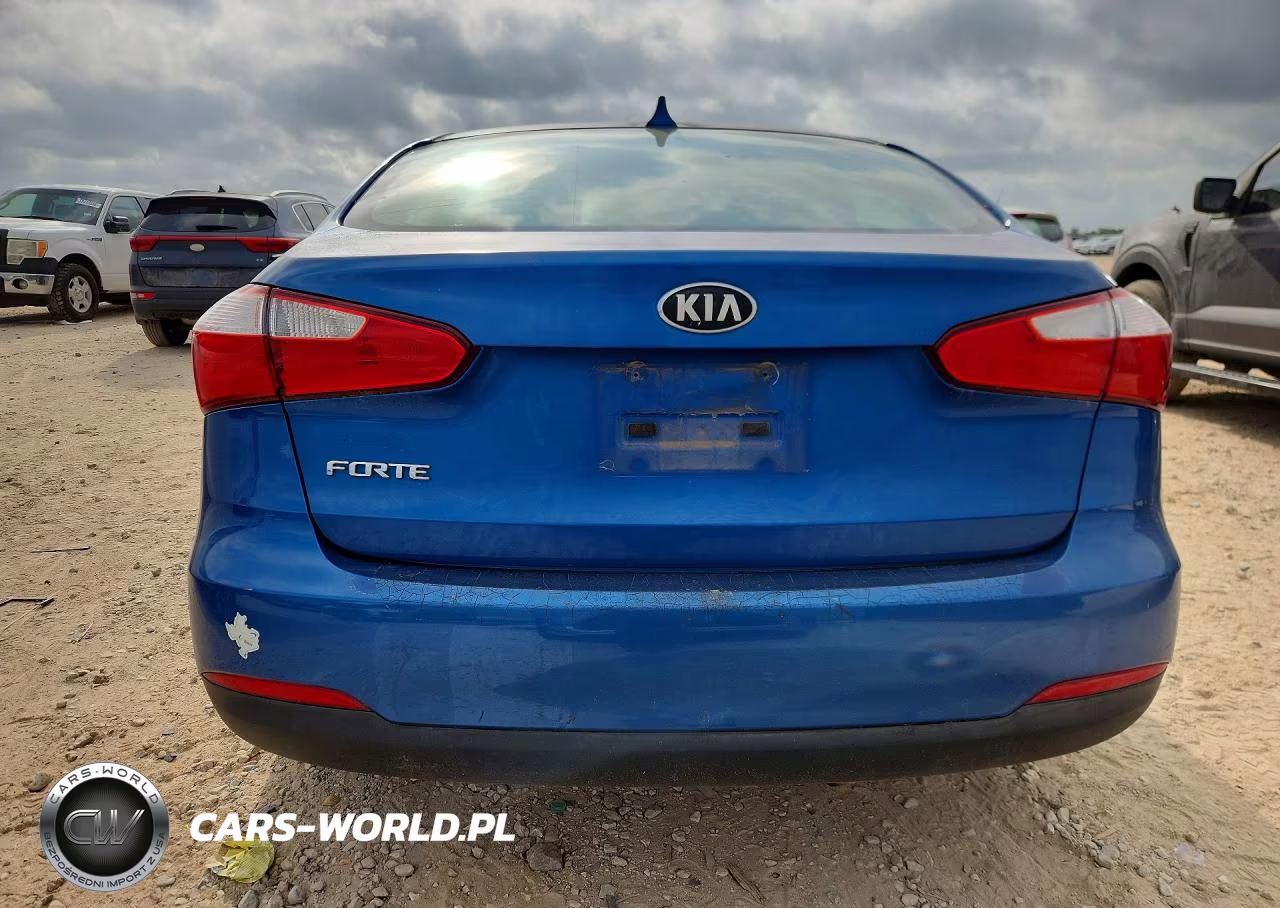 2015 Kia Forte VIN:KNAFX4A63F5321104 - 6