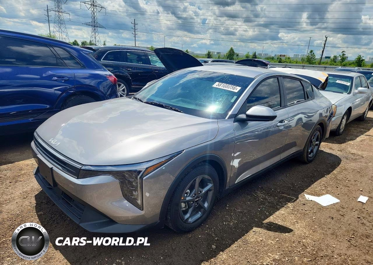 2026 Kia K4 Lxs – zdjęcie 1 z 12