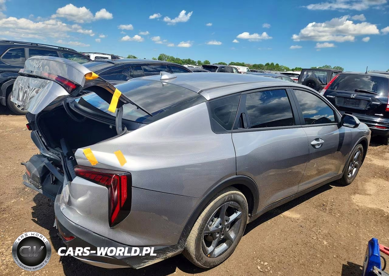 2026 Kia K4 Lxs VIN:3KPFT4DE6TE325438 - 3