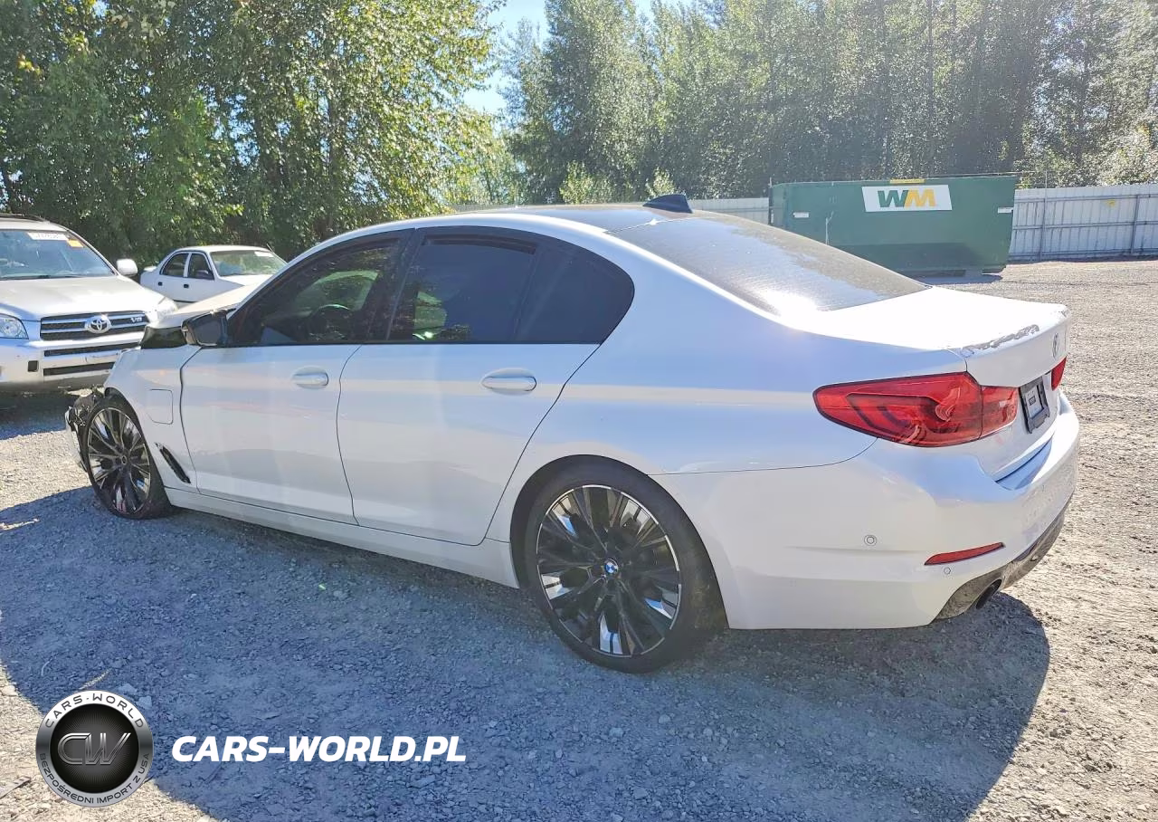2019 BMW 530Xe VIN:WBAJB1C5XKB376883 - 2