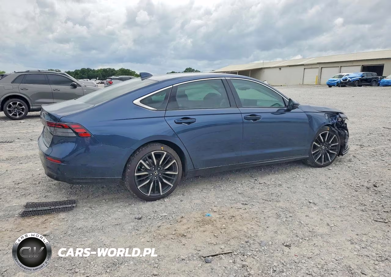 2024 Honda Accord Touring Hybrid VIN:1HGCY2F82RA084653 - 3