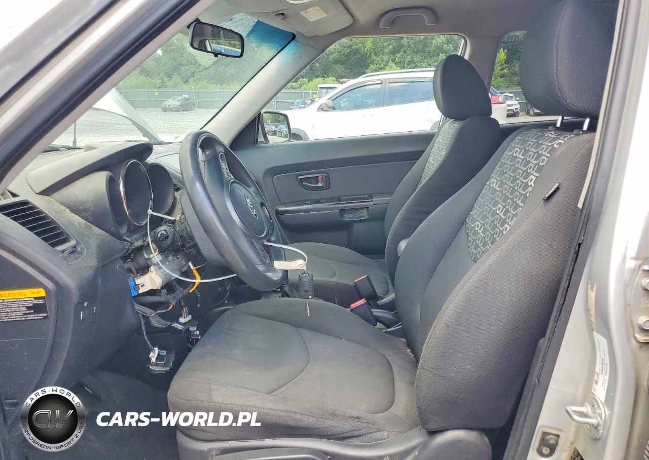 2011 Kia Soul + VIN:KNDJT2A28B7716436 - 7