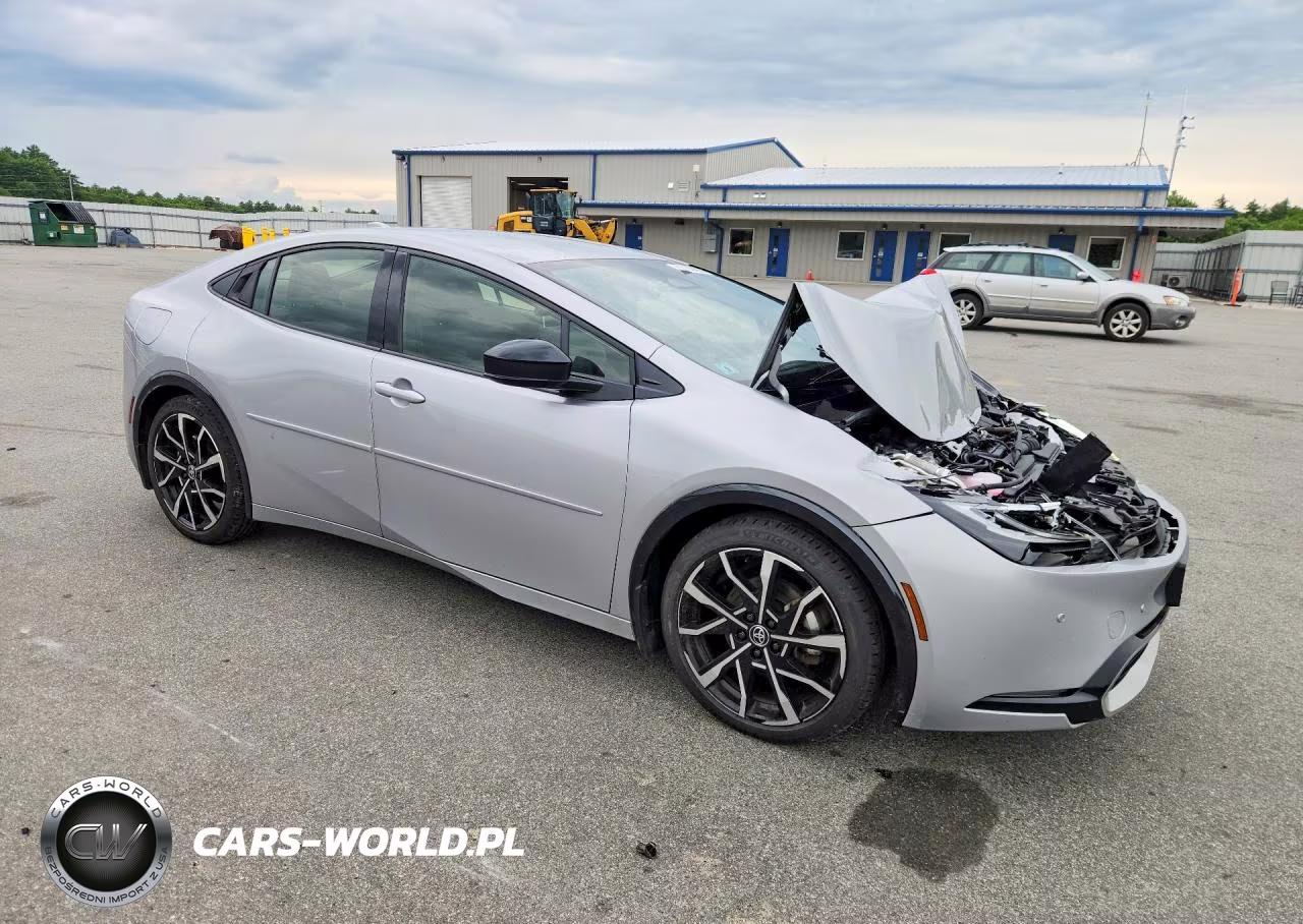 2024 Toyota Prius Prime Xse VIN:JTDACACU1R3039420 - 4
