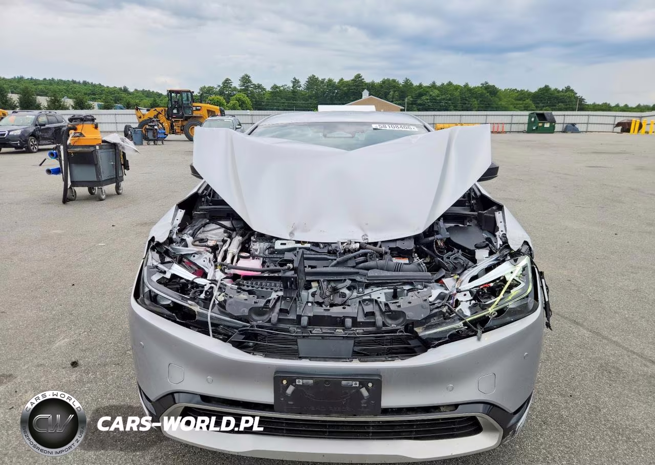 2024 Toyota Prius Prime Xse VIN:JTDACACU1R3039420 - 5