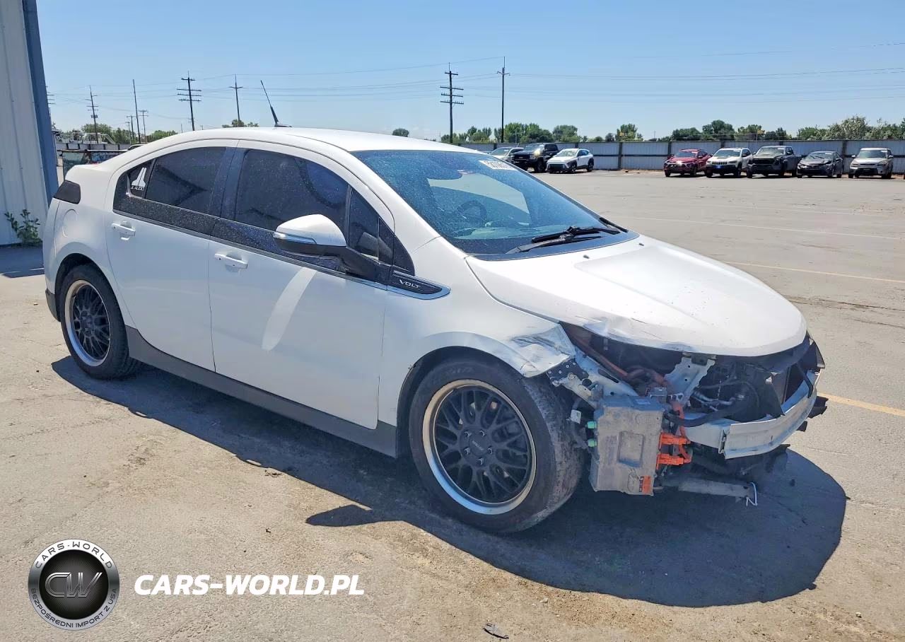 2013 Chevrolet Volt VIN:1G1RE6E42DU100468 - 4