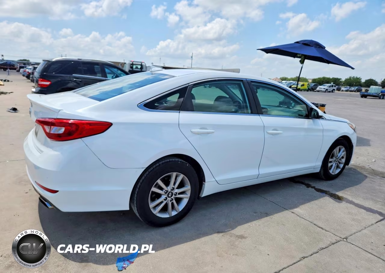 2016 Hyundai Sonata Se VIN:5NPE24AF4GH367636 - 3