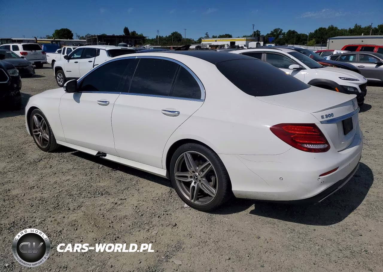 2018 Mercedes-Benz E 300 VIN:WDDZF4JB1JA428982 - 2