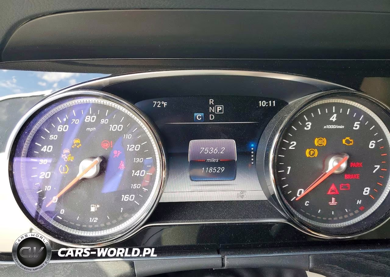 2018 Mercedes-Benz E 300 VIN:WDDZF4JB1JA428982 - 9