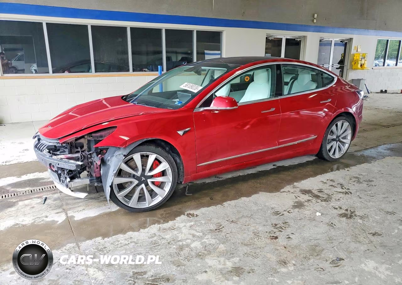 2018 Tesla Model 3 – zdjęcie 1 z 13
