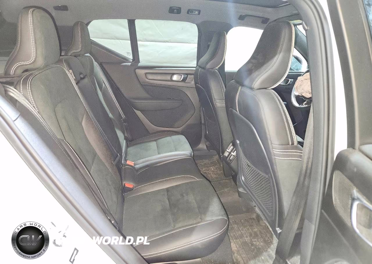 2019 Volvo Xc40 T5 R-Design VIN:YV4162UM3K2122724 - 11