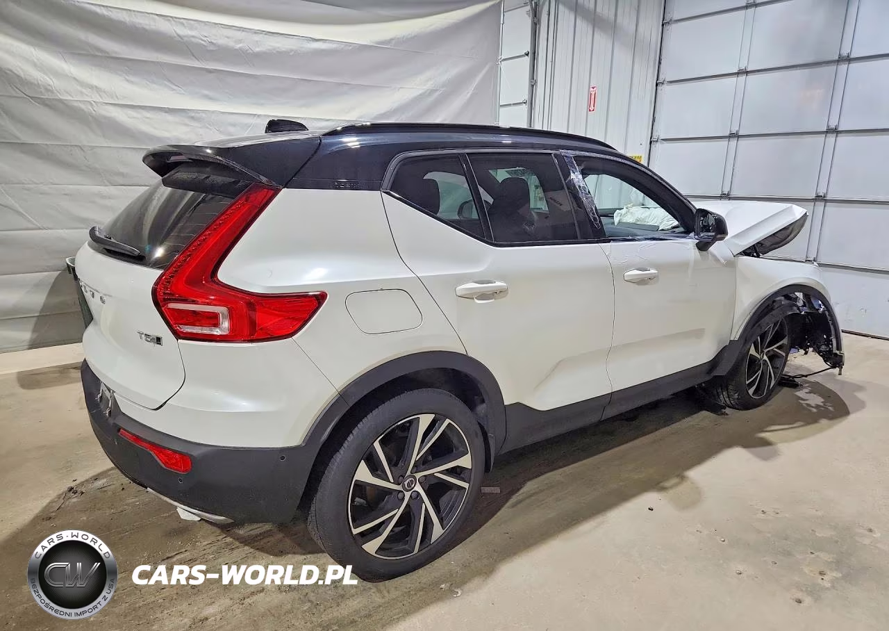 2019 Volvo Xc40 T5 R-Design VIN:YV4162UM3K2122724 - 3